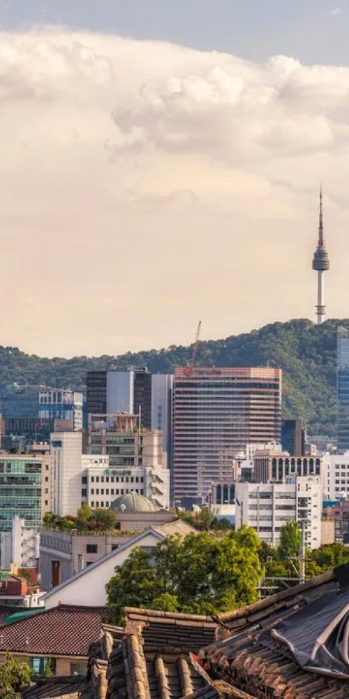 Seoul Metro map and city biking scene
