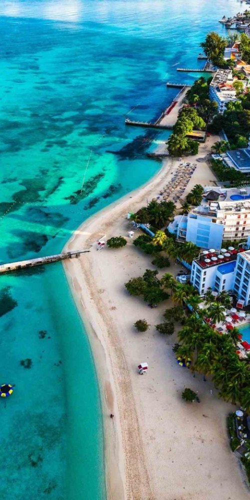 Street scene in Montego Bay, JM