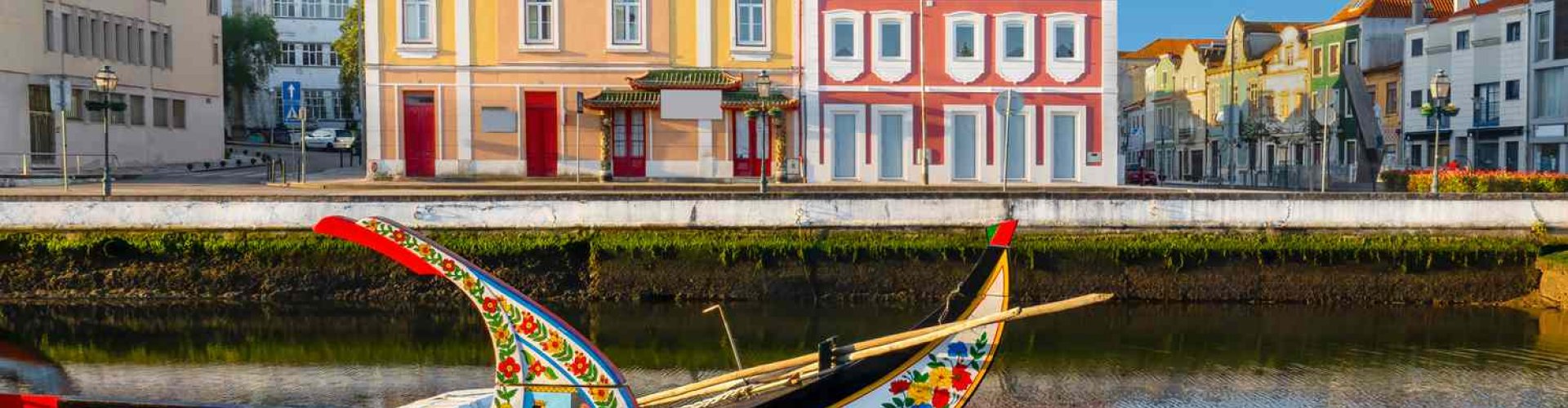 Evening riverside in Aveiro, PT