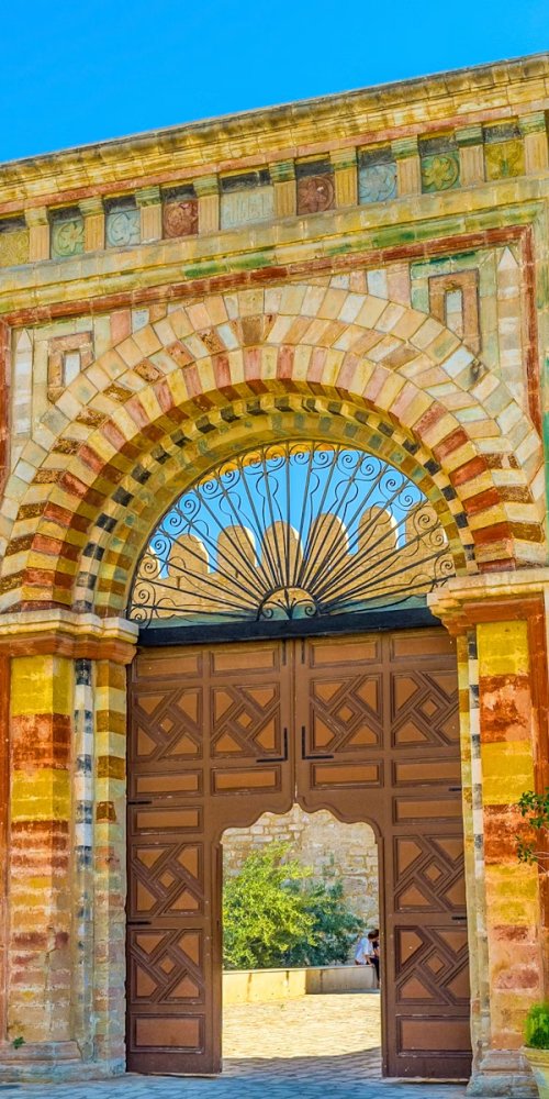 Sousse Tram and Streetscape