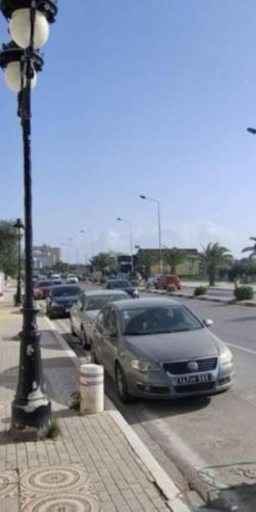 Street view and tram in Le Bardo, TN